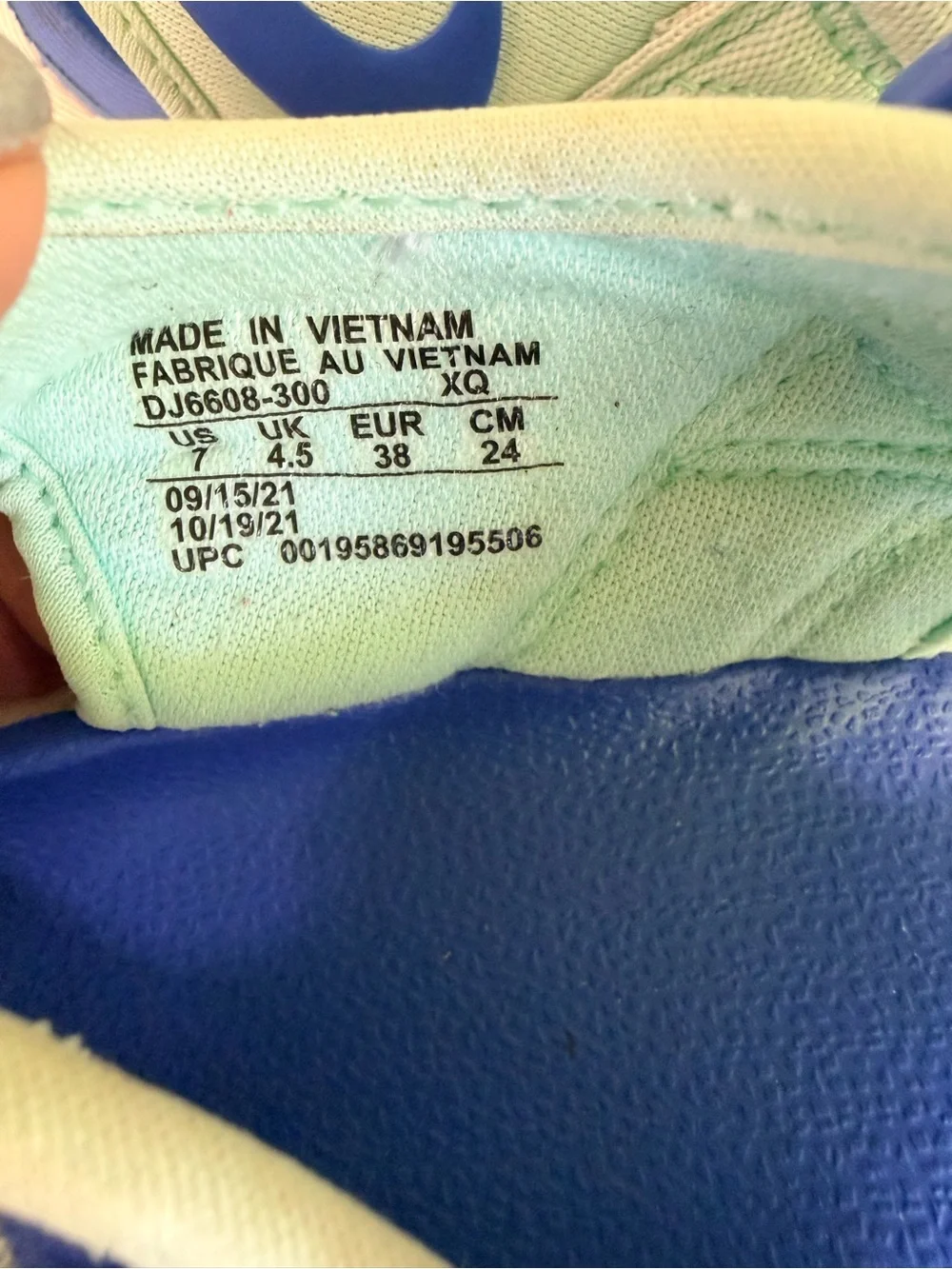 Nike Wmns Vista NA Sandals Mint Foam Cashmere DJ6608-300 Size 7 Blue Green